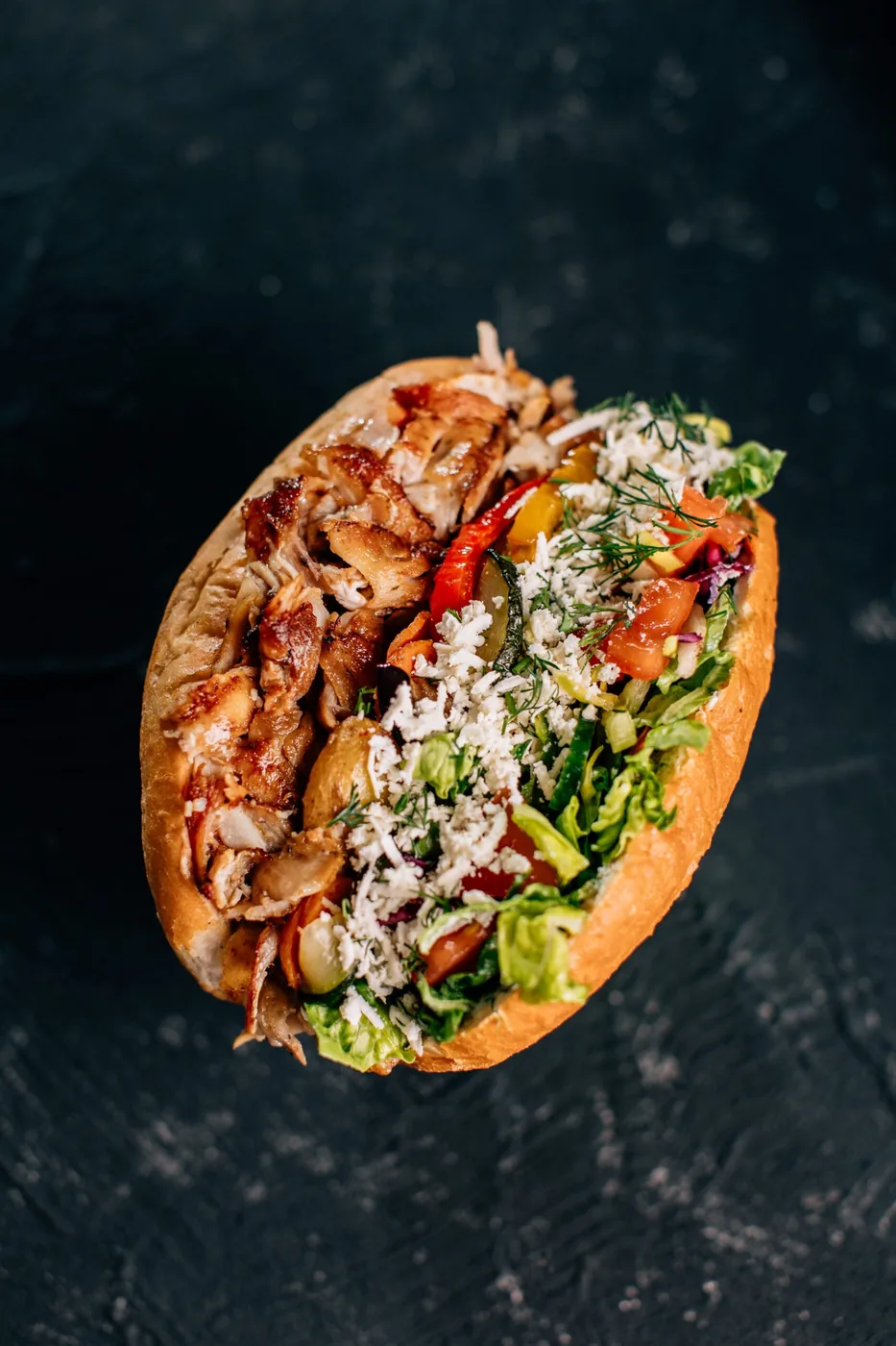 Gyros w bułce w Piggy Grill Dźwirzyno
